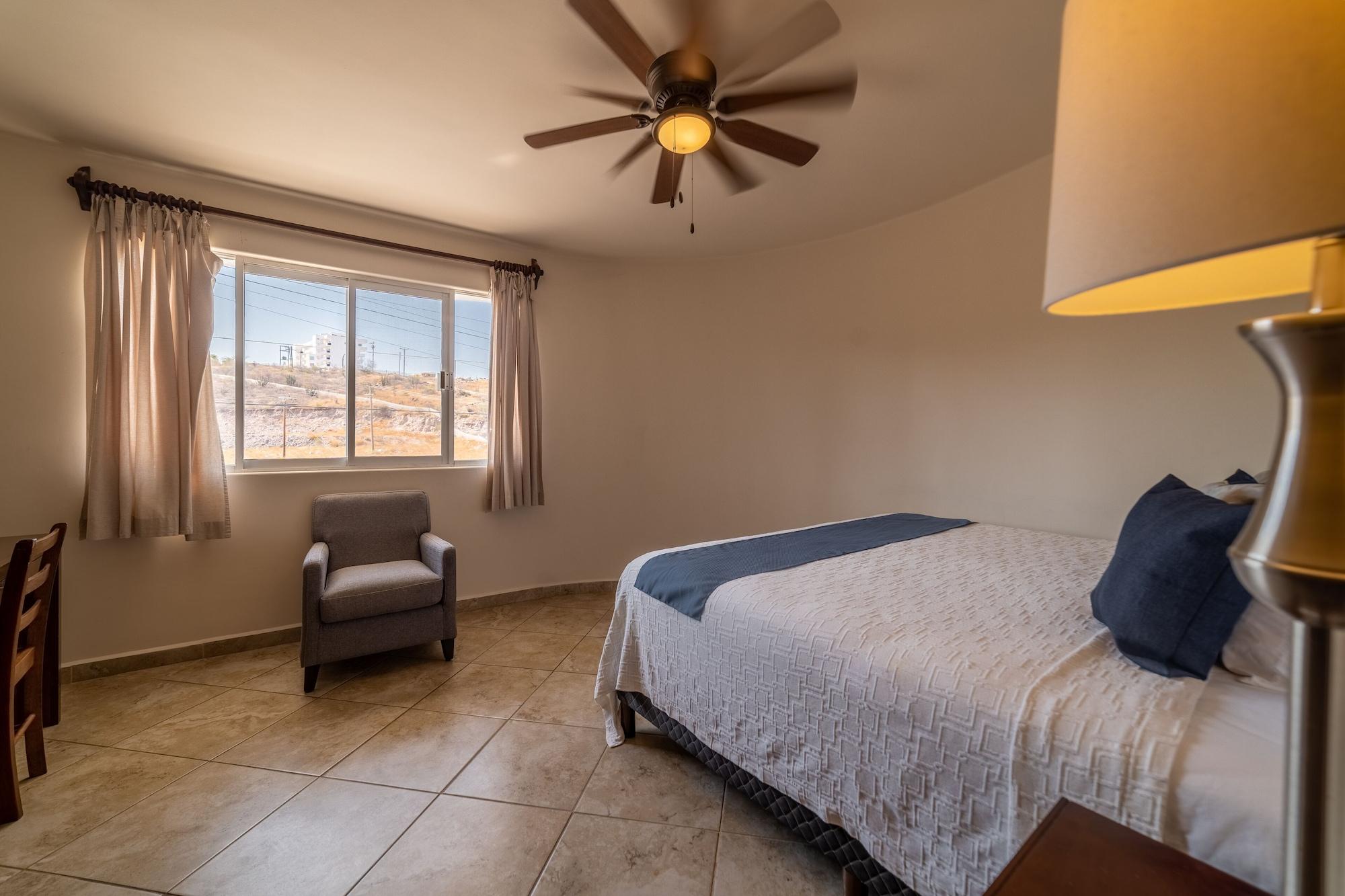 Hotel & Suites El Moro La Paz Bagian luar foto