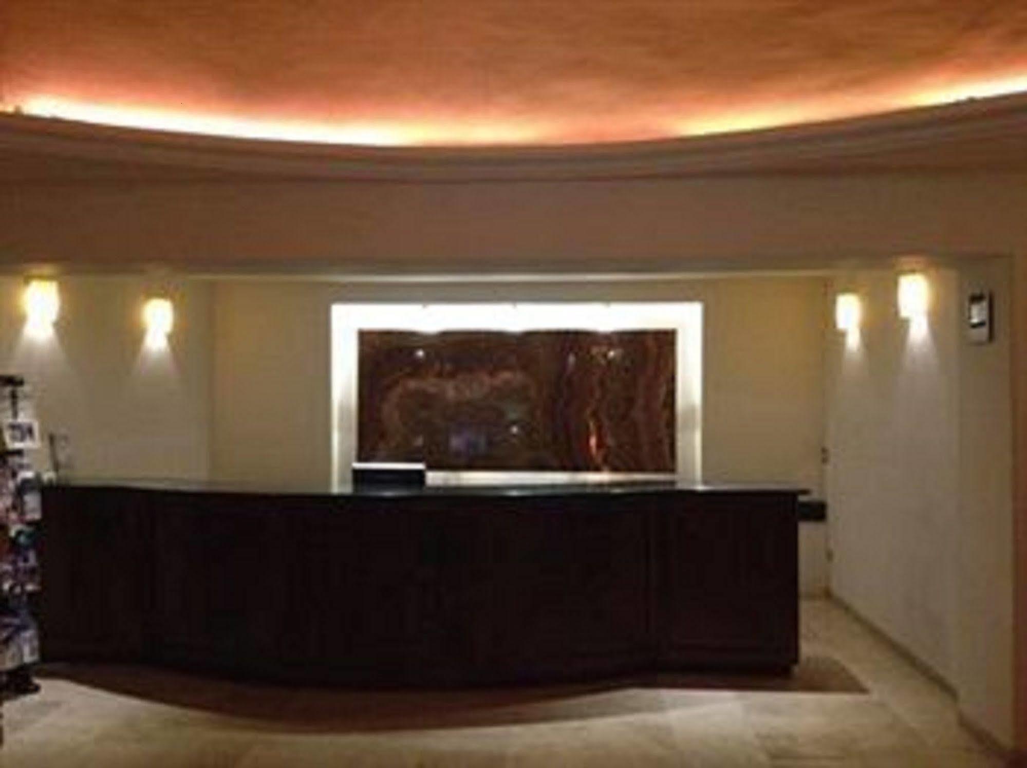 Hotel & Suites El Moro La Paz Bagian luar foto