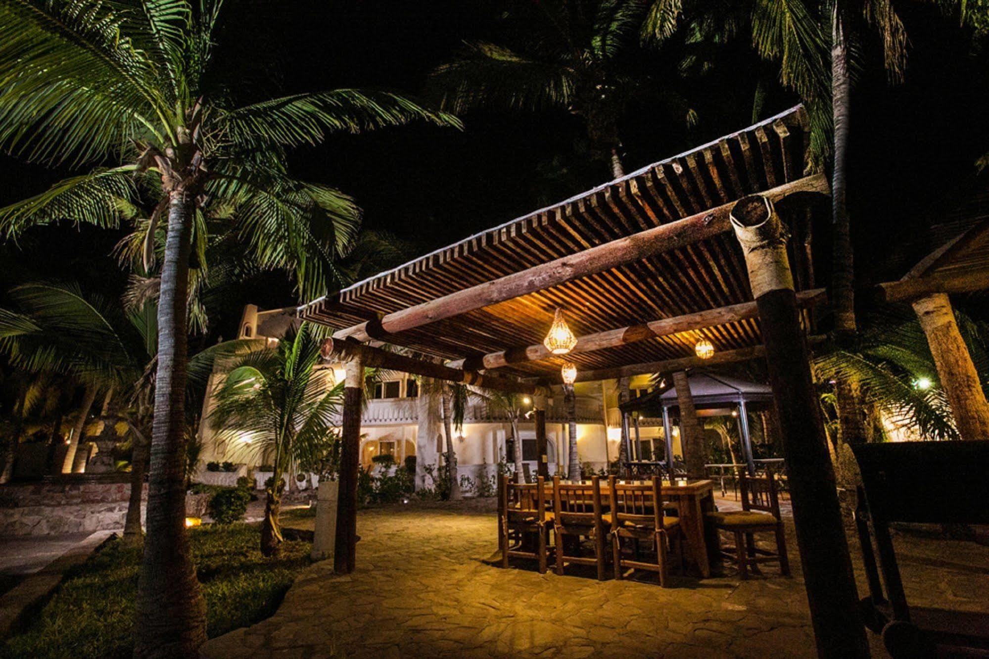 Hotel & Suites El Moro La Paz Bagian luar foto